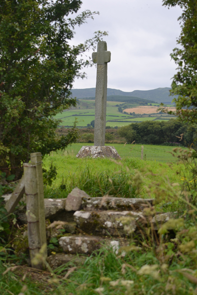 celtic cross at Clonca